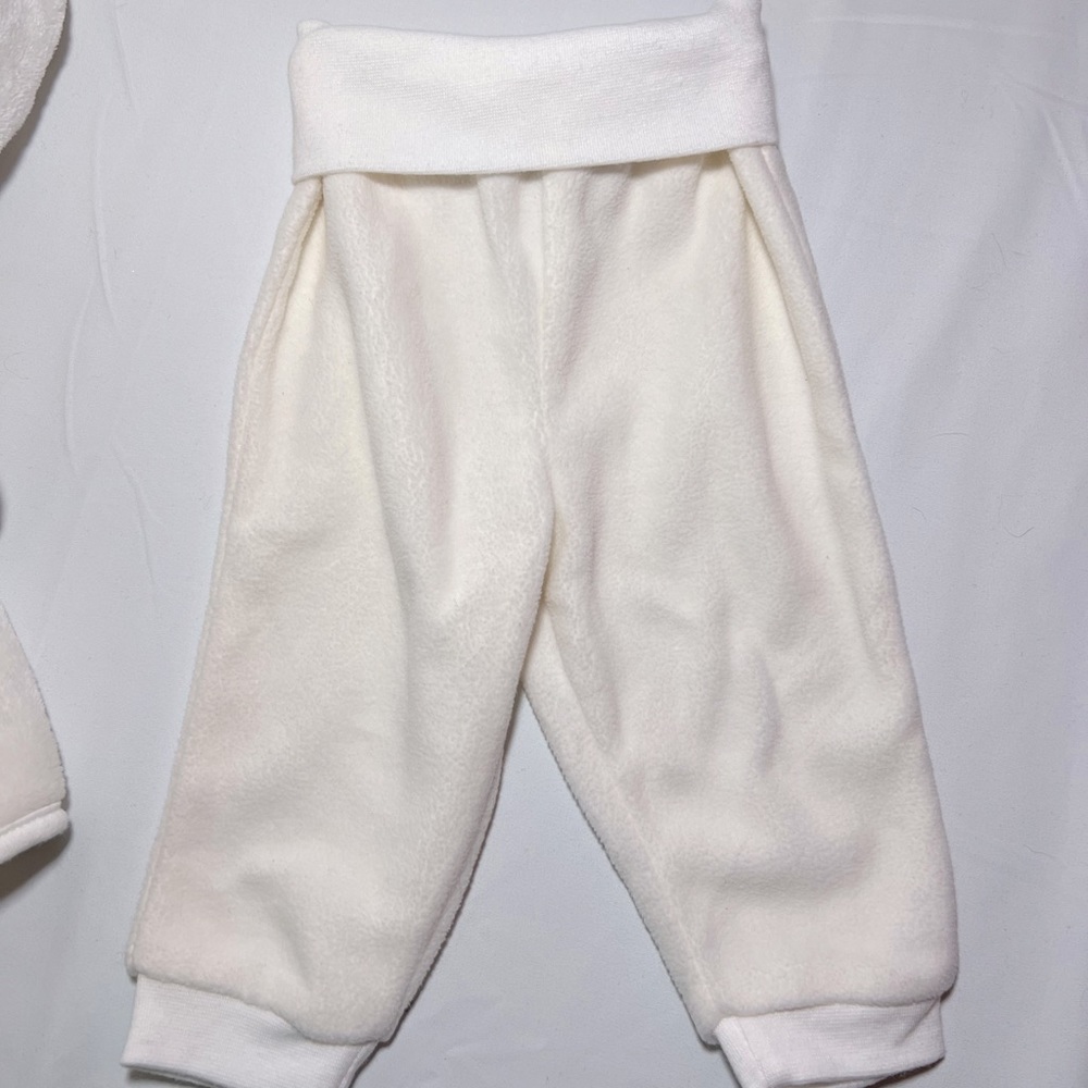 3-6 mo Rene Rofe White Fuzzy Matching Set - Picture 5 of 6